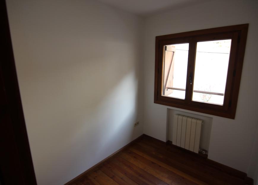1st bedroom