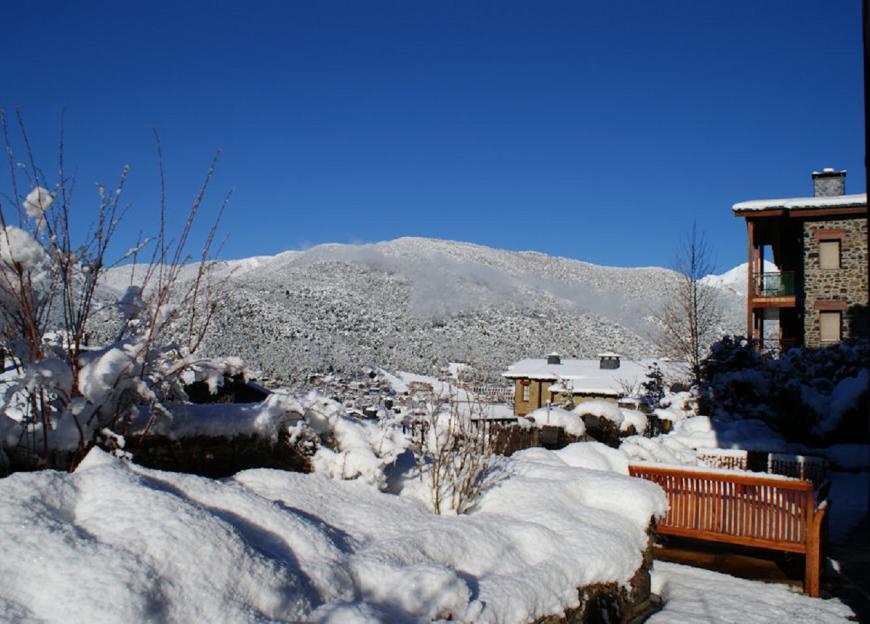 Terrace with vistas, Winter